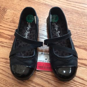Cynthia Rowley Mary Jane girls dress shoe